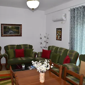  Apartment Leo Albanien